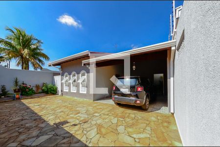 Casa à venda com 160m², 3 quartos e 5 vagasFachada