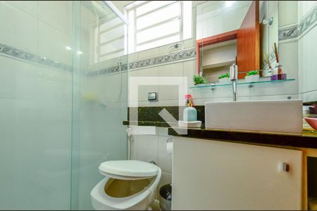 Casa à venda com 160m², 3 quartos e 5 vagasBanheiro 2