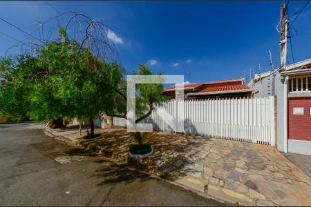 Casa à venda com 160m², 3 quartos e 5 vagasFachada