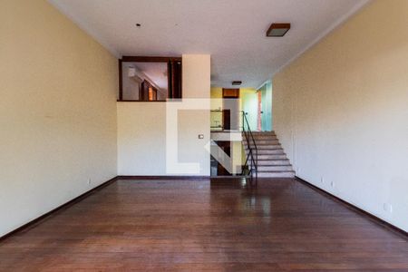 Casa à venda com 300m², 3 quartos e 5 vagasSala