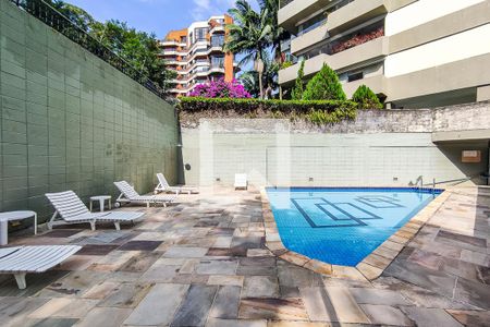Apartamento para alugar com 152m², 3 quartos e 3 vagasÁrea Comum - Piscina