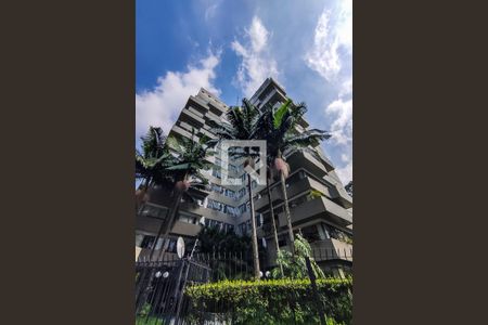 Apartamento para alugar com 152m², 3 quartos e 3 vagasFachada