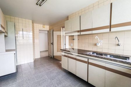 Apartamento para alugar com 152m², 3 quartos e 3 vagasCozinha