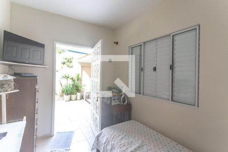 Casa à venda com 360m², 3 quartos e 7 vagasQuarto de serviço 1