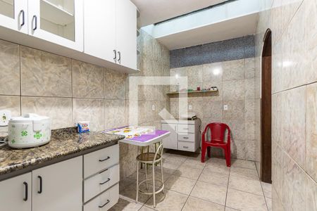 Cozinha de casa para alugar com 3 quartos, 220m² em Vila Uniao (zona Leste), São Paulo