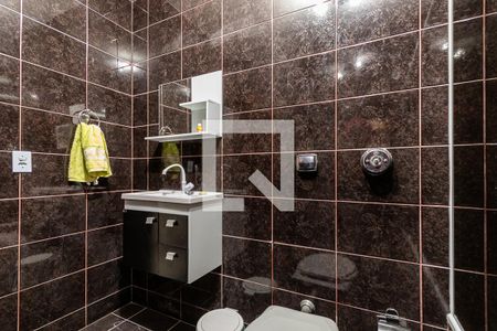 Banheiro 2 de casa para alugar com 3 quartos, 220m² em Vila Uniao (zona Leste), São Paulo