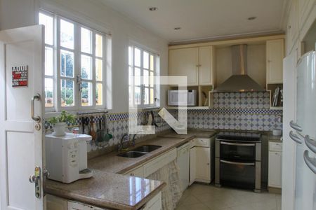 Casa à venda com 411m², 5 quartos e 2 vagasCozinha