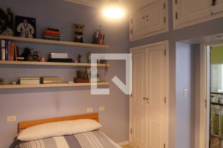 Casa à venda com 411m², 5 quartos e 2 vagasQuarto 3
