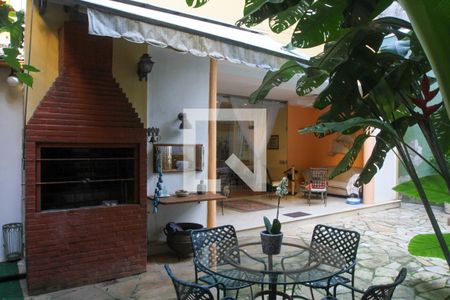 Casa à venda com 411m², 5 quartos e 2 vagasÁrea externa