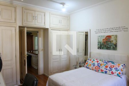 Casa à venda com 411m², 5 quartos e 2 vagasQuarto 2