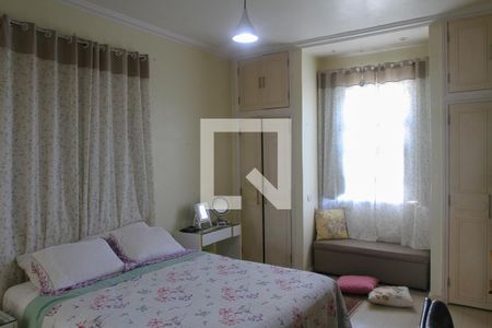 Casa à venda com 411m², 5 quartos e 2 vagasQuarto 4 - Suíte