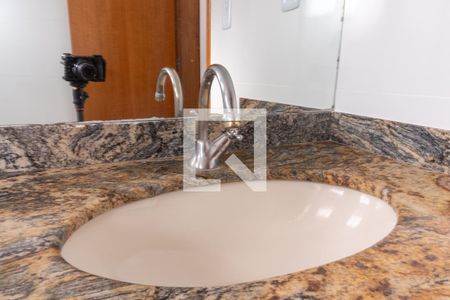 Apartamento para alugar com 90m², 3 quartos e 1 vaga Apartamento para alugar com 90m², 3 quartos e 1 vagaBanheiro da Suíte