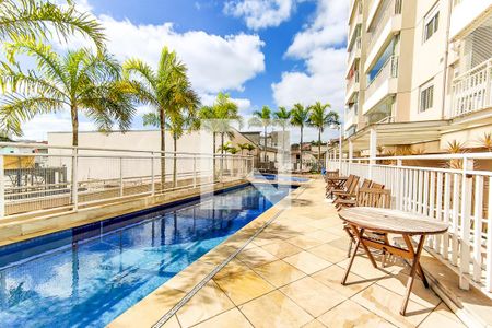 Apartamento à venda com 63m², 2 quartos e 1 vagaÁrea Comum - Piscinas