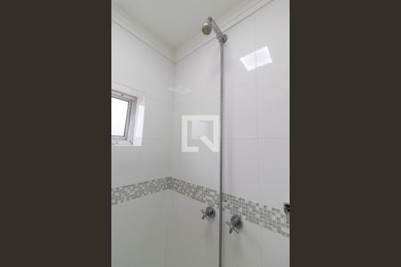 Casa à venda com 700m², 3 quartos e 8 vagasBanheiro da Suíte 2