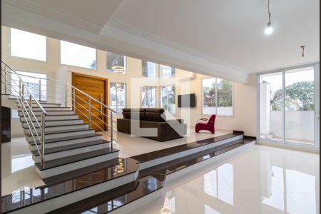 Casa à venda com 700m², 3 quartos e 8 vagasSala de Estar