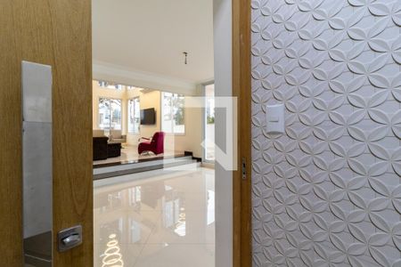 Casa à venda com 700m², 3 quartos e 8 vagasLavabo