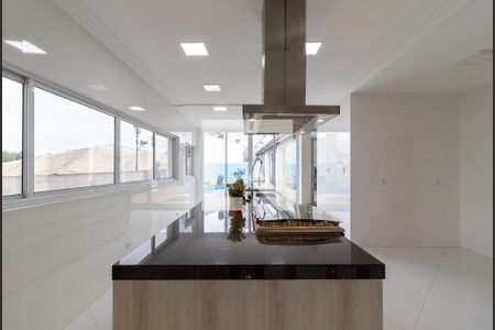 Casa à venda com 700m², 3 quartos e 8 vagasCozinha