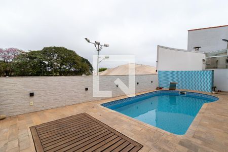 Casa à venda com 700m², 3 quartos e 8 vagasPiscina