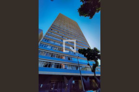 Apartamento à venda com 60m², 2 quartos e sem vaga Apartamento à venda com 60m², 2 quartos e sem vagaFachada