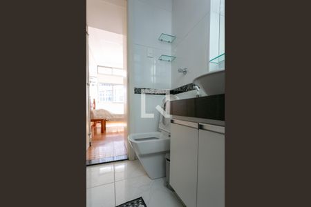 Apartamento à venda com 60m², 2 quartos e sem vaga Apartamento à venda com 60m², 2 quartos e sem vagaBanheiro da Suíte 1