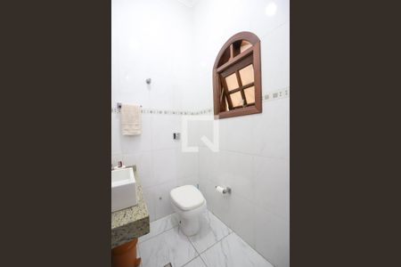 Casa à venda com 4 quartos, 276m² em Vila Paulicéia, São Paulo