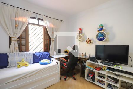 Casa à venda com 4 quartos, 276m² em Vila Paulicéia, São Paulo