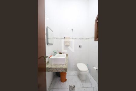 Casa à venda com 4 quartos, 276m² em Vila Paulicéia, São Paulo