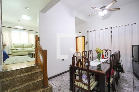 Casa à venda com 4 quartos, 276m² em Vila Paulicéia, São Paulo