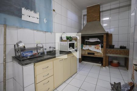 Casa à venda com 4 quartos, 276m² em Vila Paulicéia, São Paulo