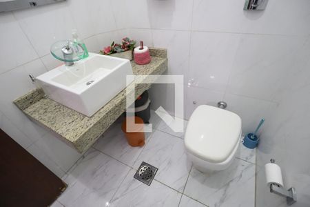 Casa à venda com 4 quartos, 276m² em Vila Paulicéia, São Paulo