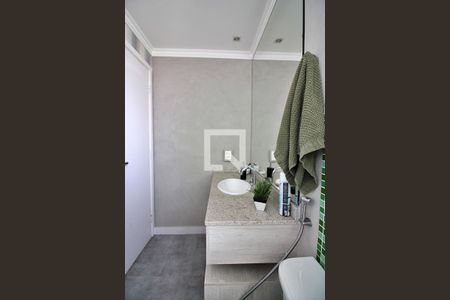 Apartamento para alugar com 157m², 3 quartos e 3 vagasBanheiro do Quarto 2 - Suíte