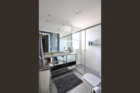 Apartamento para alugar com 157m², 3 quartos e 3 vagasBanheiro do Quarto 3 - Suíte