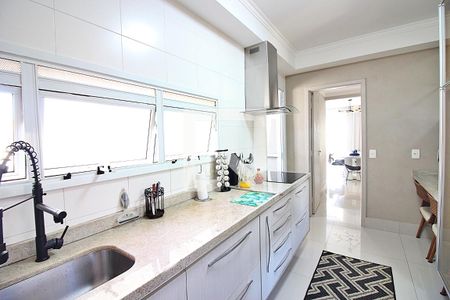 Apartamento para alugar com 157m², 3 quartos e 3 vagasCozinha