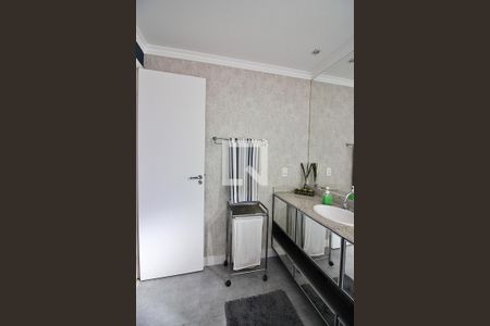 Apartamento para alugar com 157m², 3 quartos e 3 vagasBanheiro do Quarto 3 - Suíte