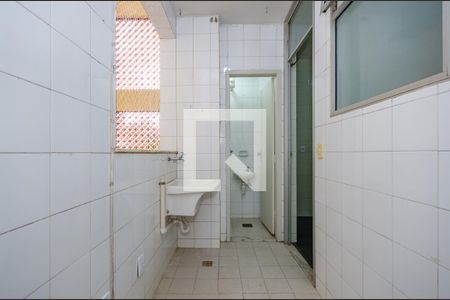 Apartamento para alugar com 80m², 2 quartos e 1 vagaÁrea de Serviço