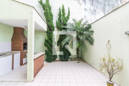Casa à venda com 300m², 4 quartos e 5 vagasQuintal