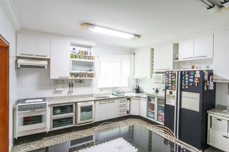 Casa à venda com 300m², 4 quartos e 5 vagasCozinha