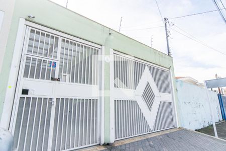 Casa à venda com 300m², 4 quartos e 5 vagasFachada