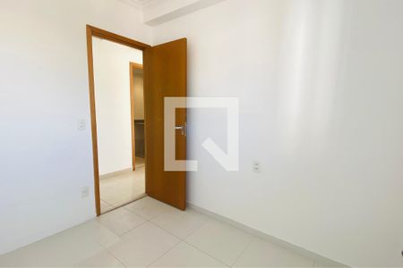 Apartamento à venda com 92m², 3 quartos e 2 vagasQuarto 2