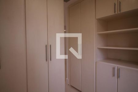 Apartamento à venda com 125m², 3 quartos e 4 vagasQuarto 2