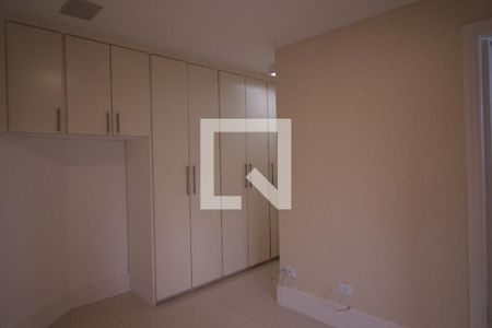 Apartamento à venda com 125m², 3 quartos e 4 vagasQuarto 2