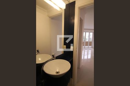 Apartamento à venda com 125m², 3 quartos e 4 vagasBanheiro