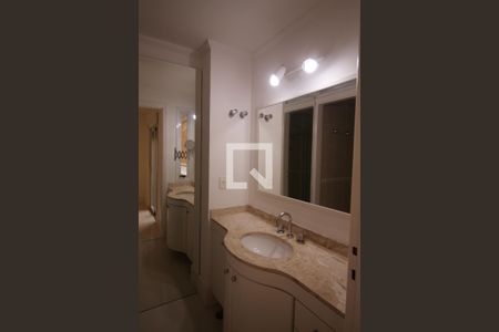 Apartamento à venda com 125m², 3 quartos e 4 vagasBanheiro