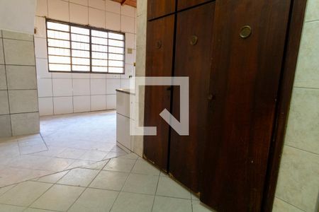 Casa à venda com 150m², 4 quartos e 2 vagas Casa à venda com 150m², 4 quartos e 2 vagasÁrea de Serviço