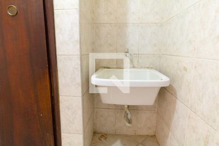 Casa à venda com 150m², 4 quartos e 2 vagas Casa à venda com 150m², 4 quartos e 2 vagasÁrea de Serviço