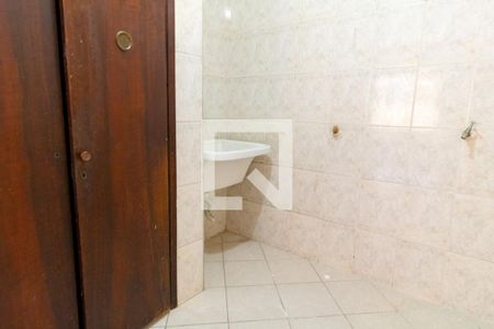 Casa à venda com 150m², 4 quartos e 2 vagas Casa à venda com 150m², 4 quartos e 2 vagasÁrea de Serviço