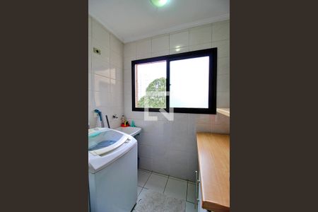 Apartamento para alugar com 80m², 3 quartos e 1 vagaÁrea de Serviço