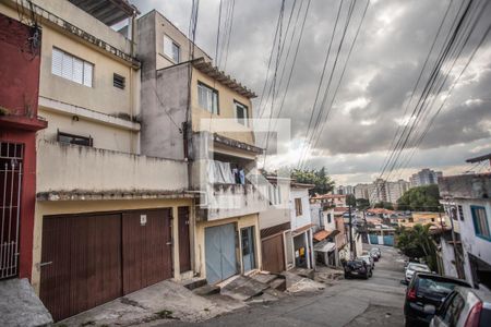 Casa para alugar com 80m², 3 quartos e 1 vaga Casa para alugar com 80m², 3 quartos e 1 vagaFachada