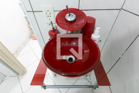 Casa à venda com 100m², 2 quartos e 3 vagasDetalhe banheiro