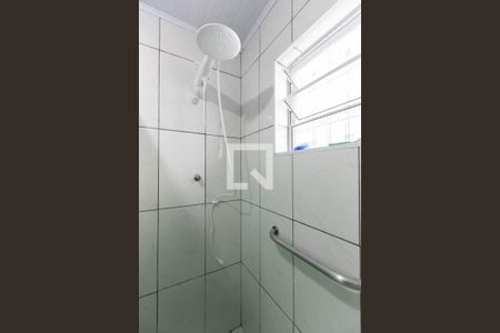 Casa à venda com 100m², 2 quartos e 3 vagasDetalhe banheiro